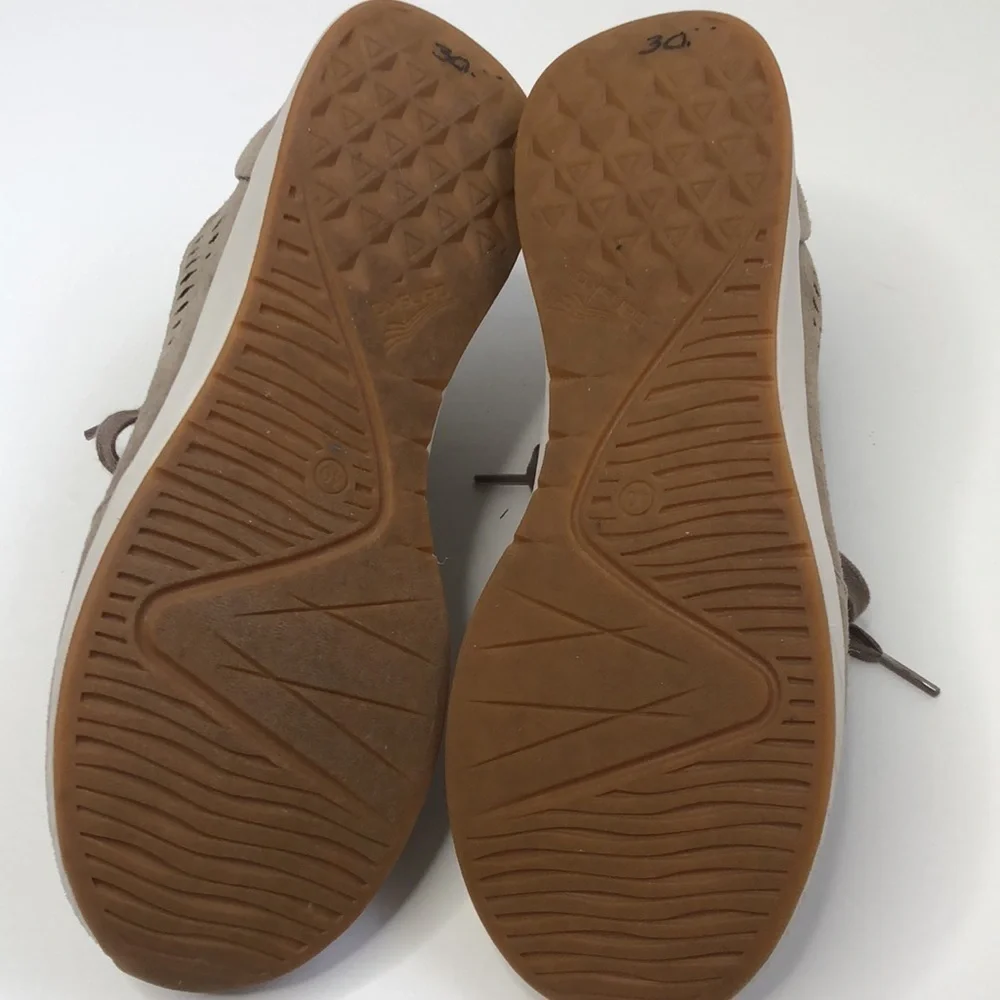 Dansko Charlie tan suede perforated sneaker